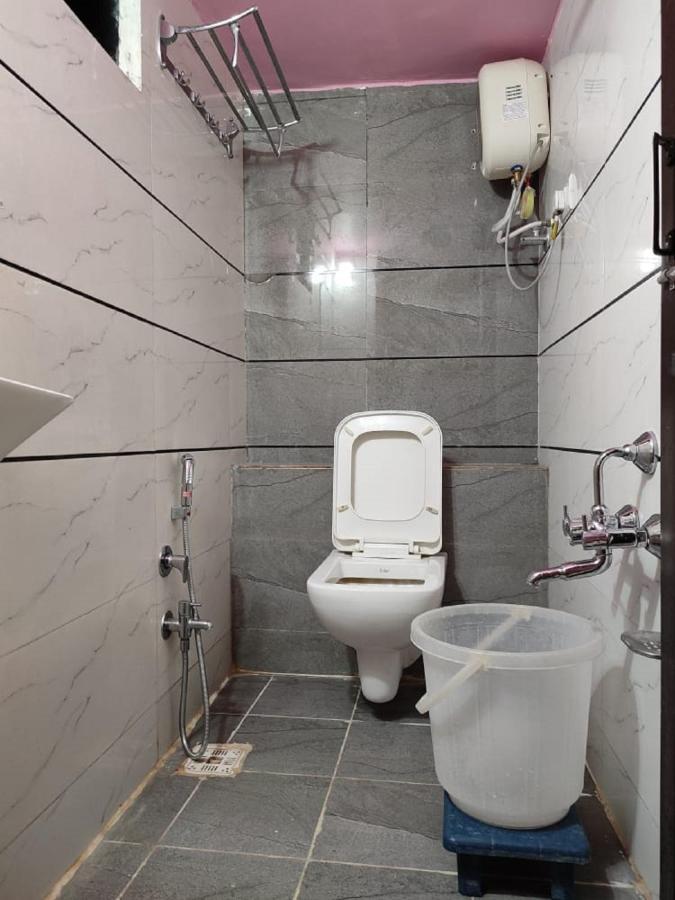Pārdi Hotel Krishna المظهر الخارجي الصورة